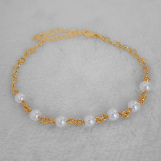 Pearl beaded bracelet - Lua and Mar