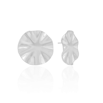 The perfect round earring
