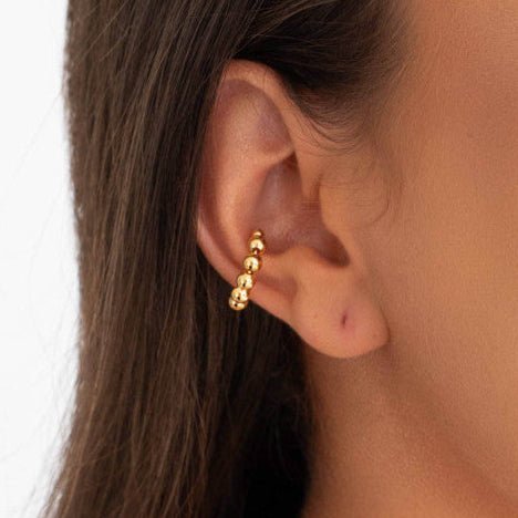 Smooth spheres ear cuff - Lua and Mar