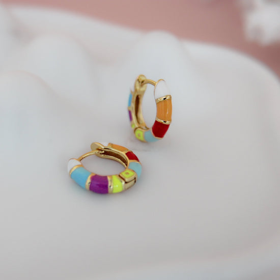 Wildflower multicolor enamel huggie earrings - Lua and Mar