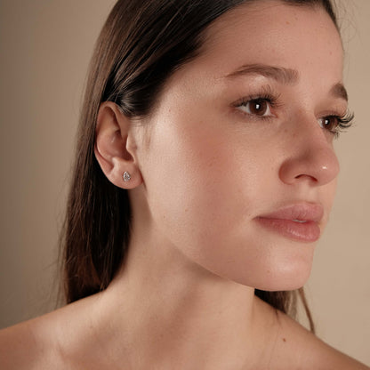 Crystal stud earring